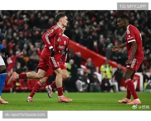 利物浦重返英超争冠行列，竞争格局逐步变化