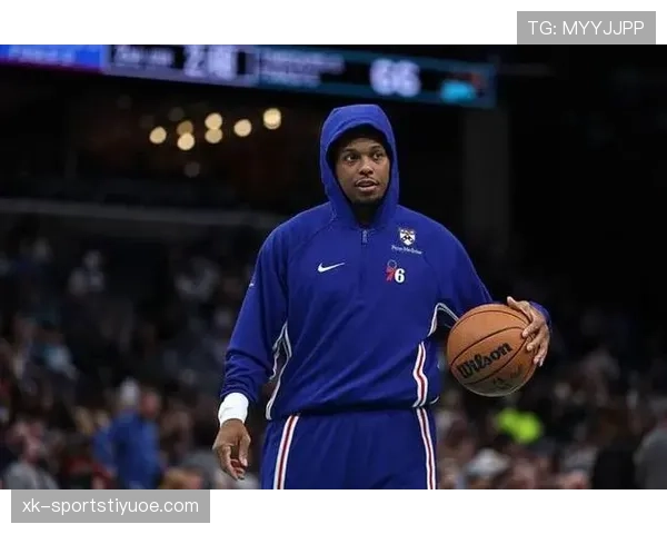 洛瑞无球跑动牵制防守，改变热火进攻空间结构